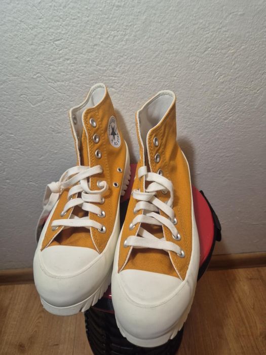 Nowe orginalne Converse