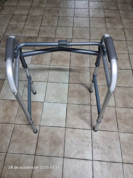 Andarilho articulado