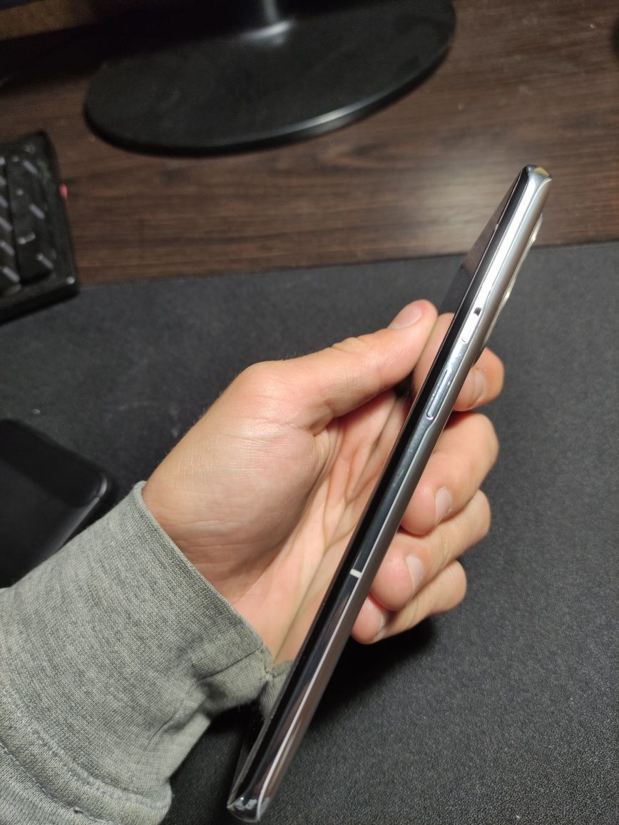 OnePlus 9 Pro 12/256gb