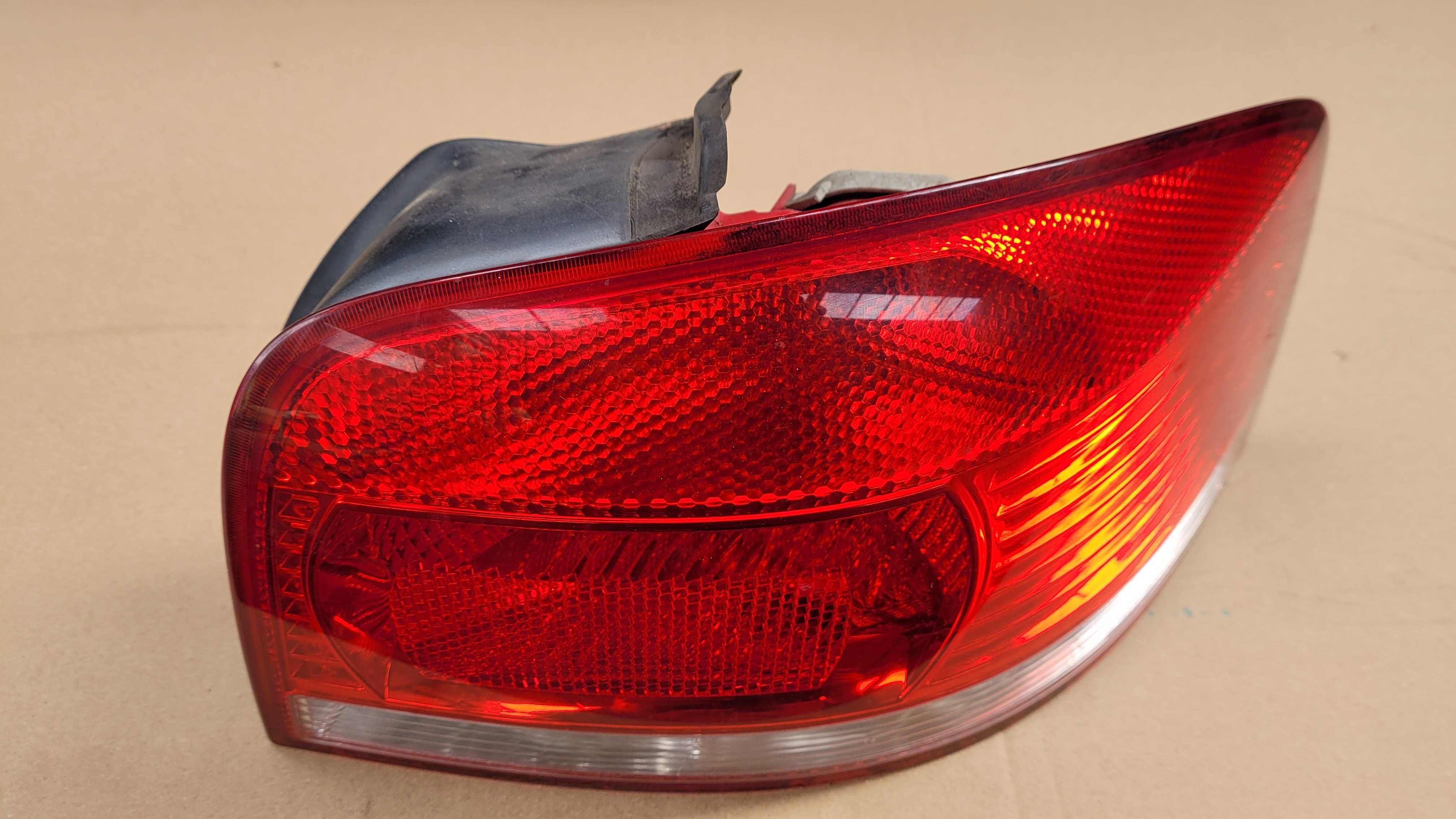 Audi A3 8P 3D lampa tylna prawa Oryginalna