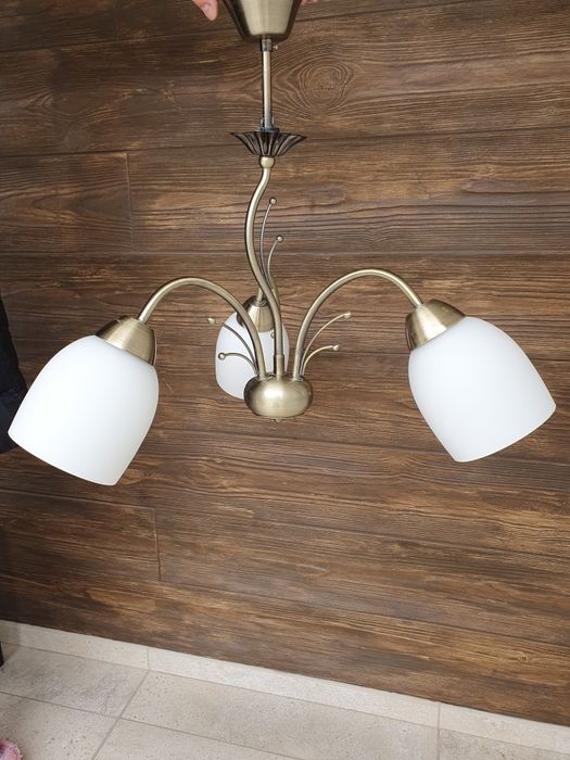 Lampa sufitowa 3 klosze biale (2 szt. Cena za 1 szt.)