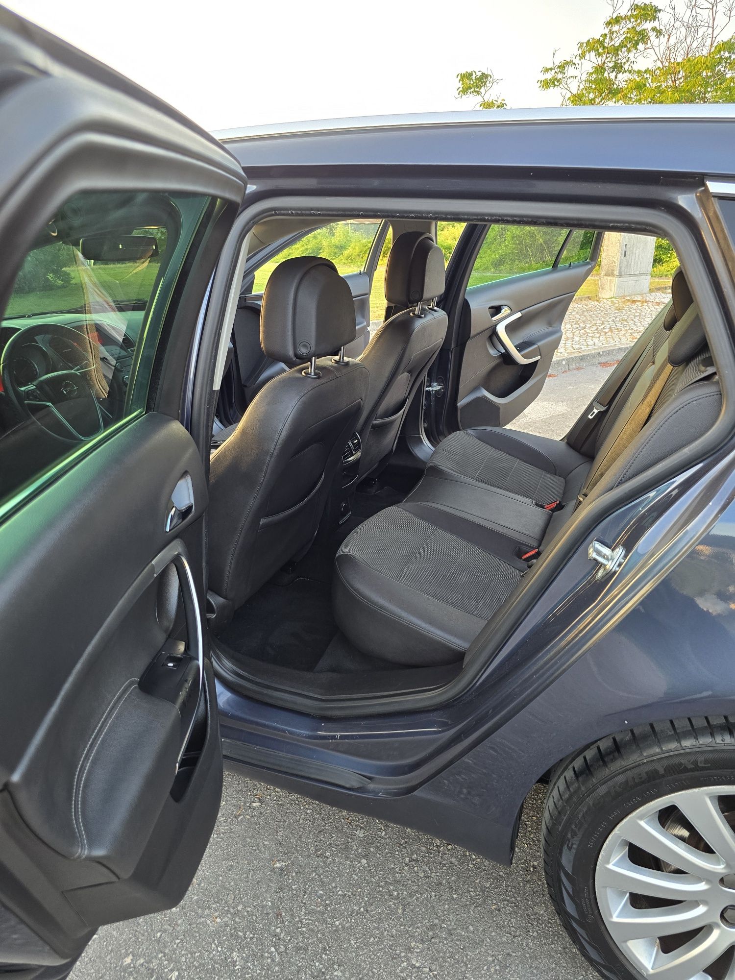 Opel Insignia 2010 apenas 206000kms