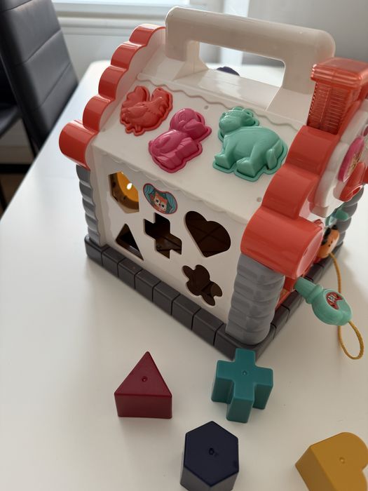 Музичний сортер будиночок / іграшка для дітей до 2 років