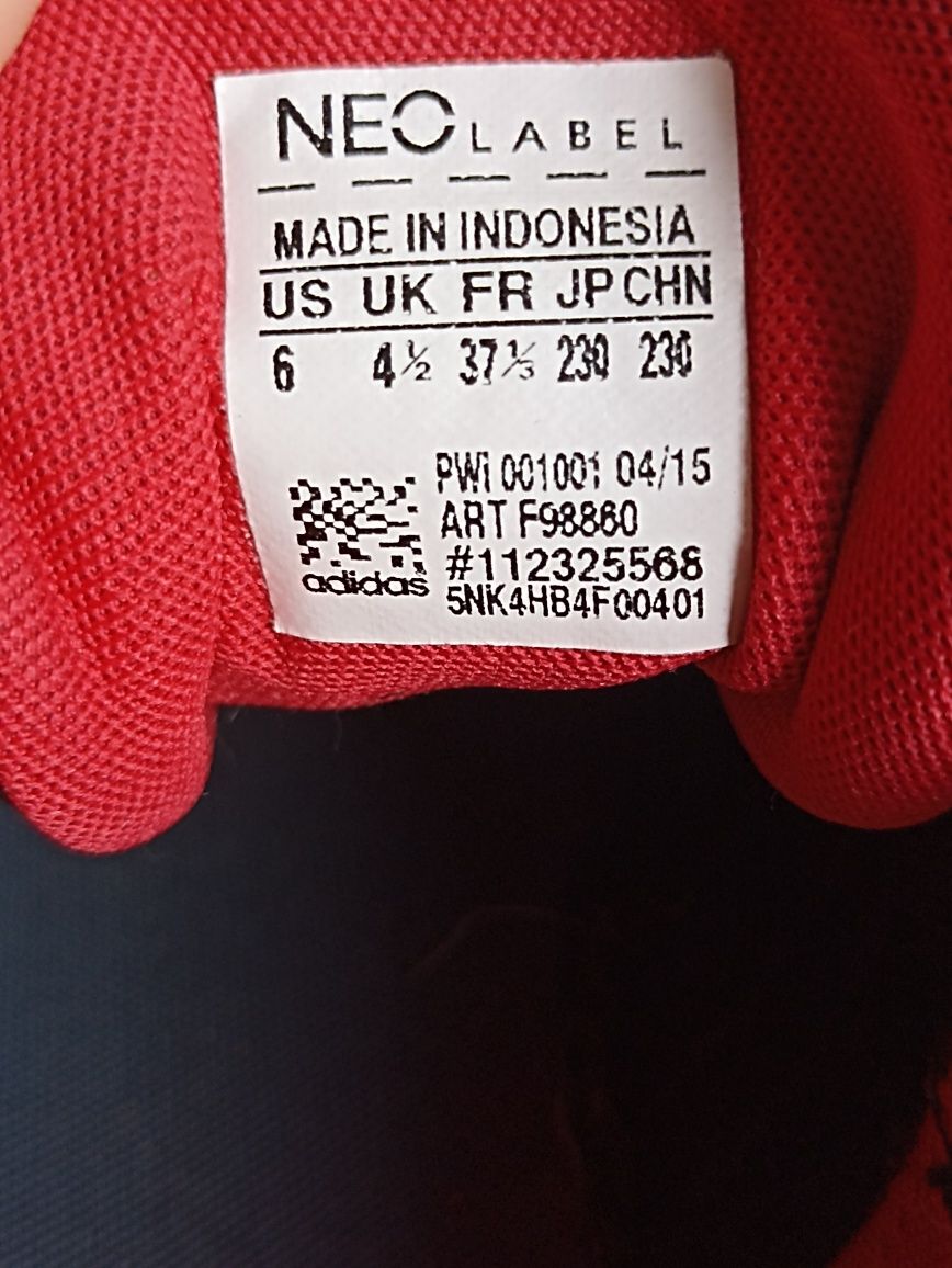 Кросівки Adidas NEO Label