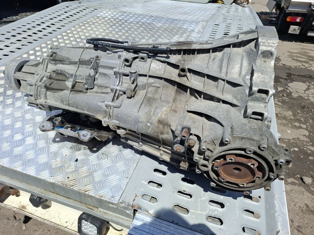 Skrzynia biegow s-tronic audi a7 3.0tdi kod MNR