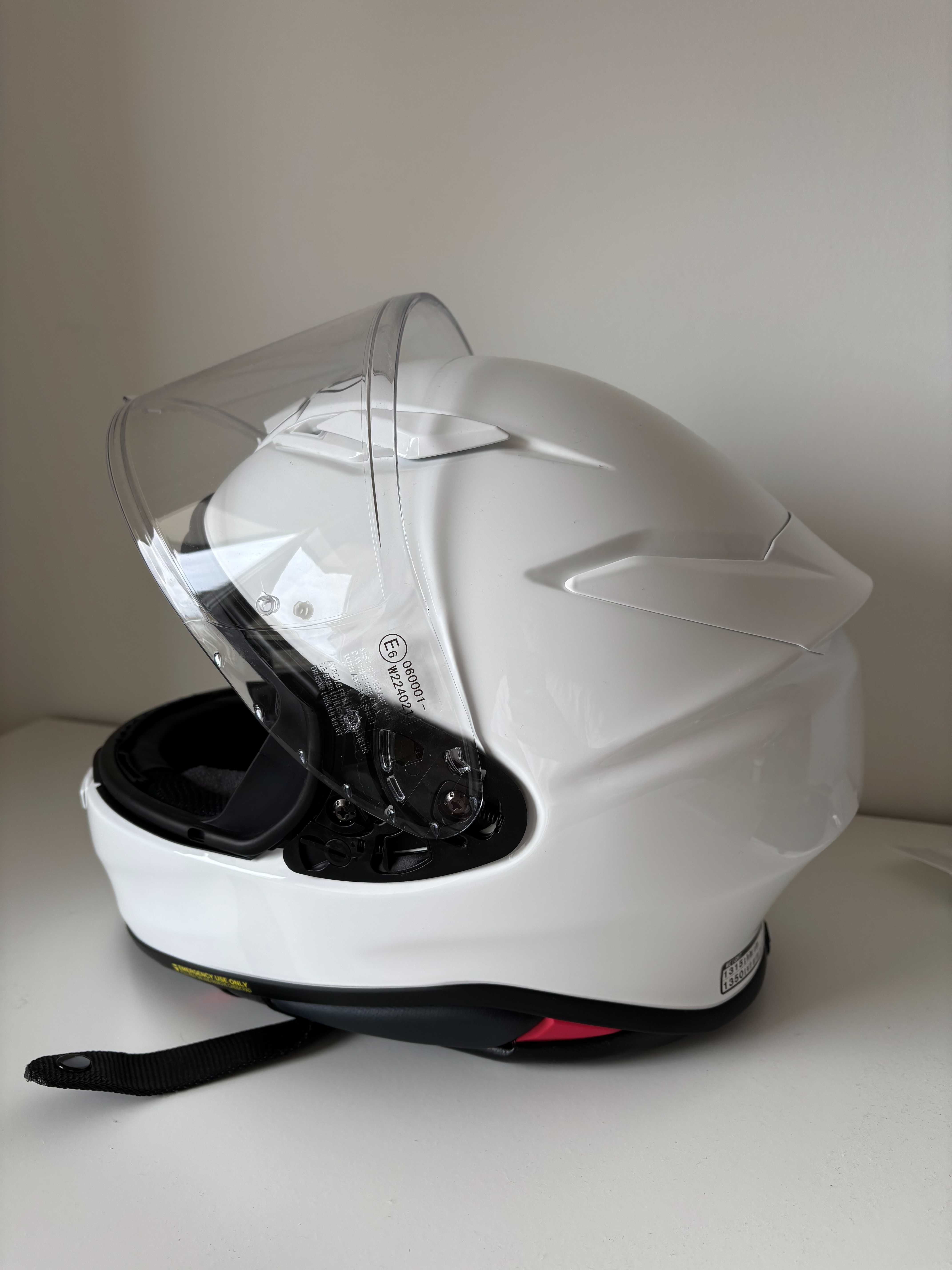 Capacete Shoei NXR2
