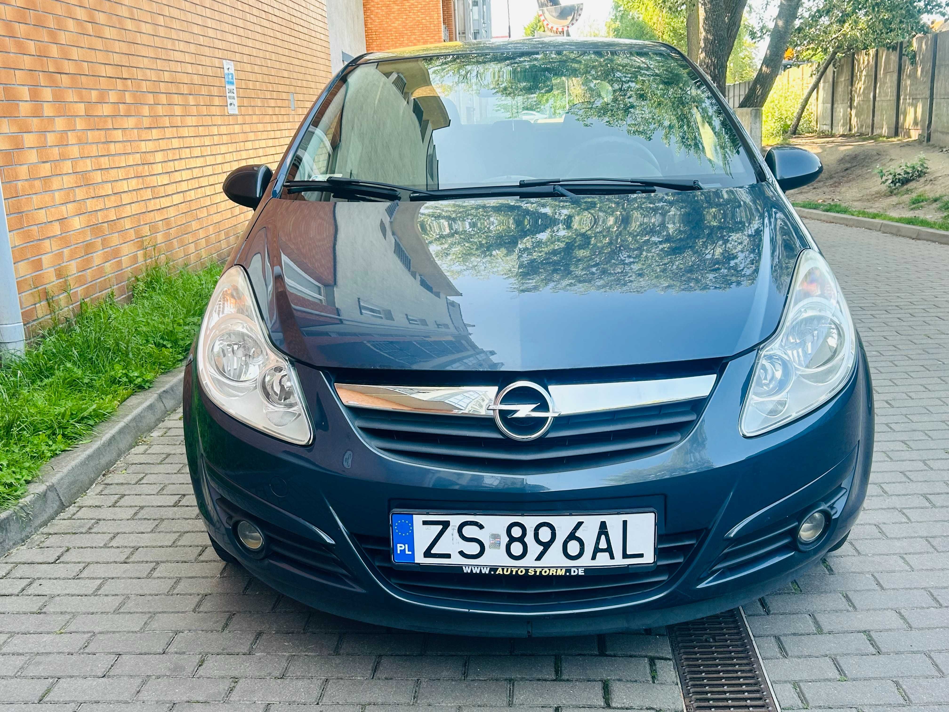 Opel Corsa D 1.0 benzyna Stan Dobry ! Warto !