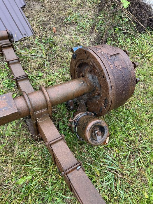 Вісь для причепа автовоза 10 болтів барабан в зборі