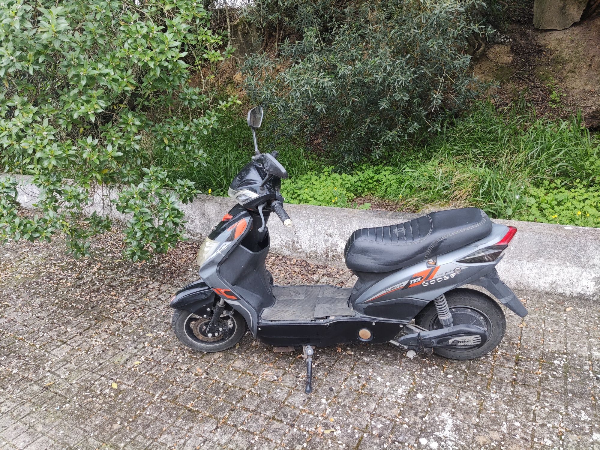 Scooter elétrica