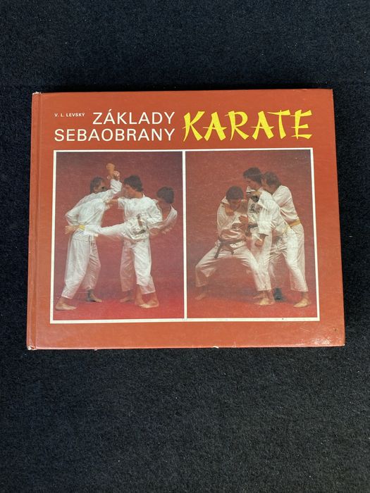 Книга Карате Základy sebeobrany Karate