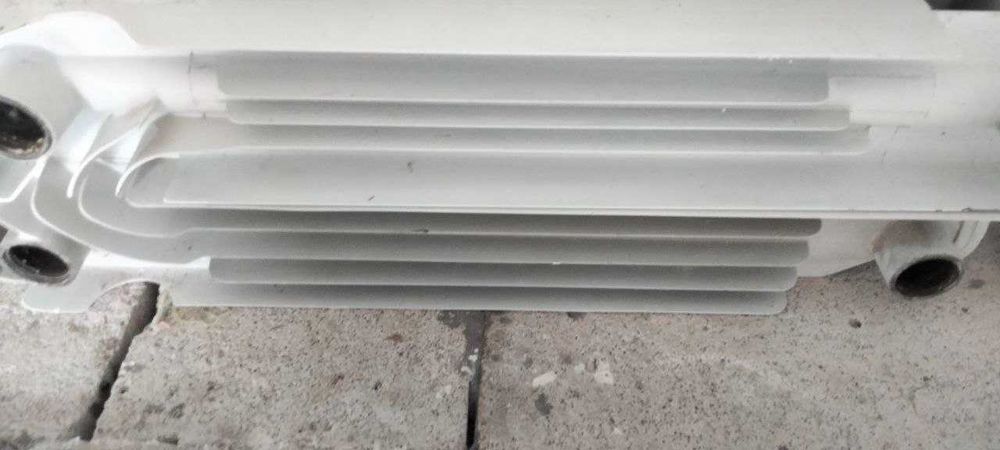 продам батареї Б/У