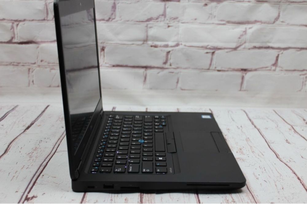 Dell latitude / 14" core i5-6300U/ 8 гб DDR4 / SSD 256 гб/ FullHD USA