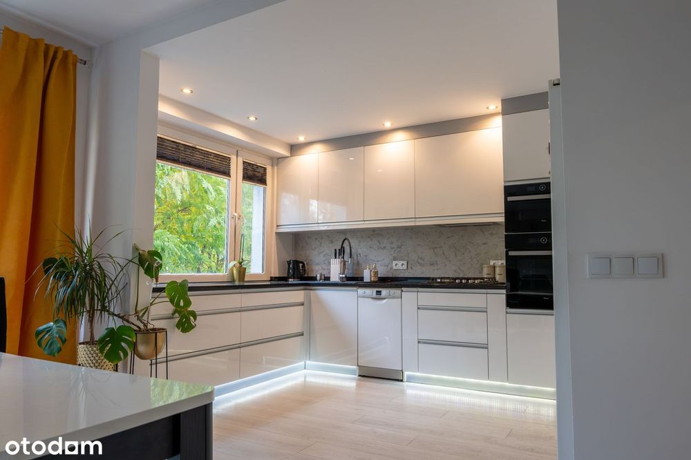 Sprzedam 3 pokoje 60.5m2 wyposażene-b. wysoki standard.1 . Chopina 4