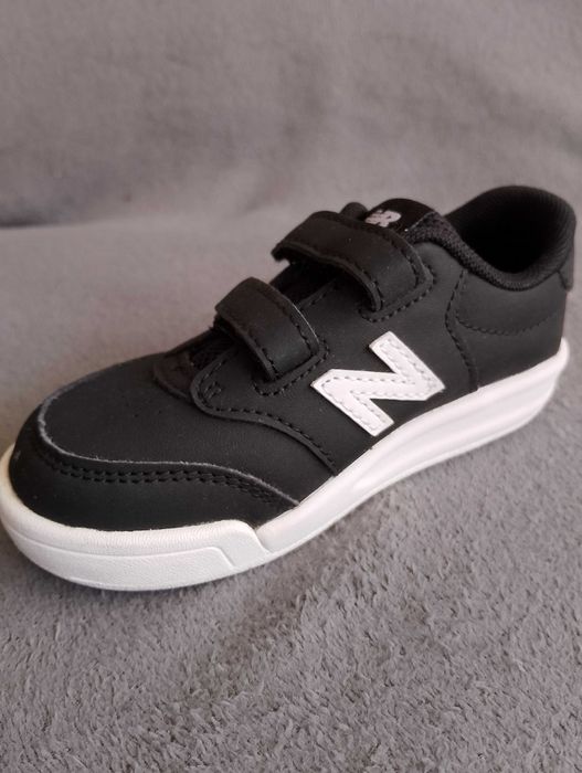 New Balance. NOWE. 24