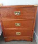 Vendo mesa de cabeceira
