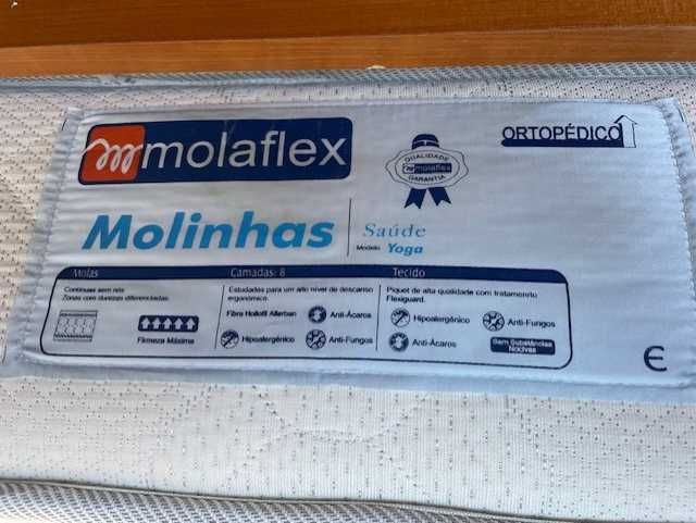 Cama solteiro em madeira
