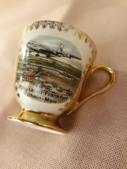 FiliżankaTirschenreuth+ talerzyk Schumann, zestaw do mokka, Flughafen