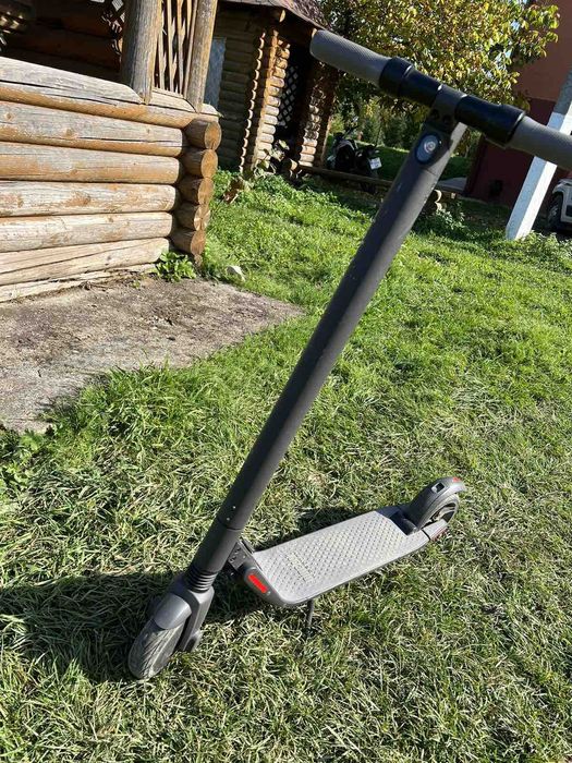 Електросамокат Segway Ninebot