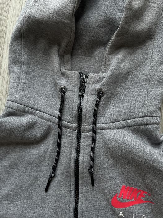Szara bluza na zamek nike air hoodie z kapturem