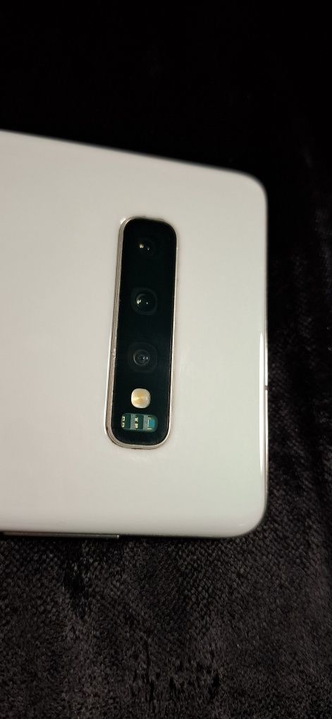 Samsung S10+, 512 Gb + 13 чохлів