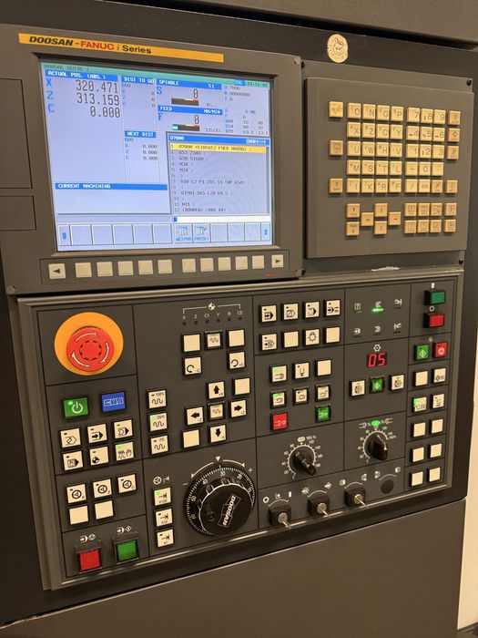 Tokarka cnc Doosan Puma 2600M