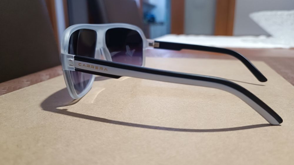 Óculos de sol Carrera NOVOS