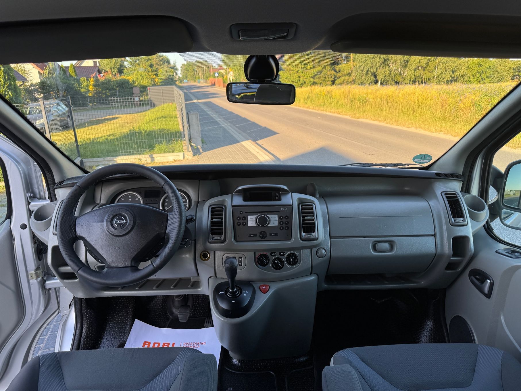 Opel Vivaro Automat /Nawiewy tył /2x drzwi przesuwane /Zadbany /Polecam