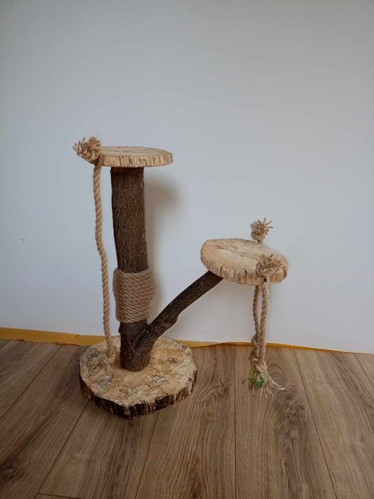 Naturalny Drewniany Drapak Dla Kota