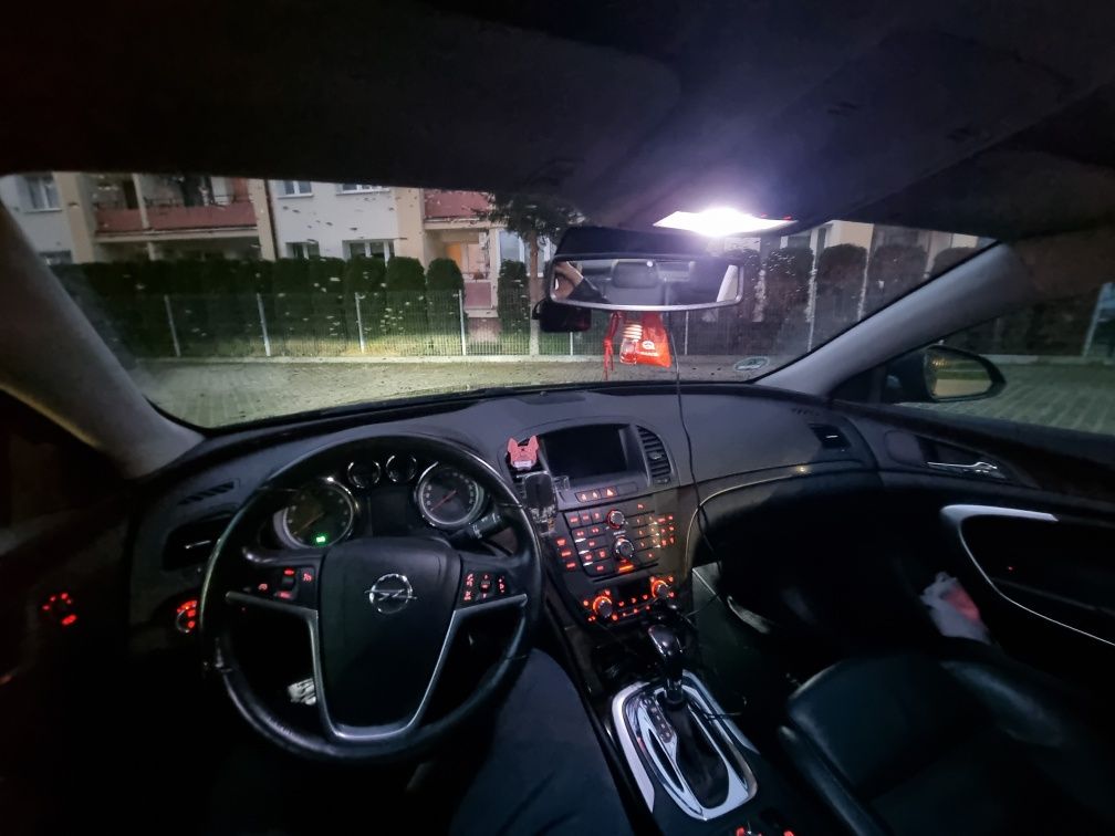 Opel insignia sedan 2.8t v6 4x4