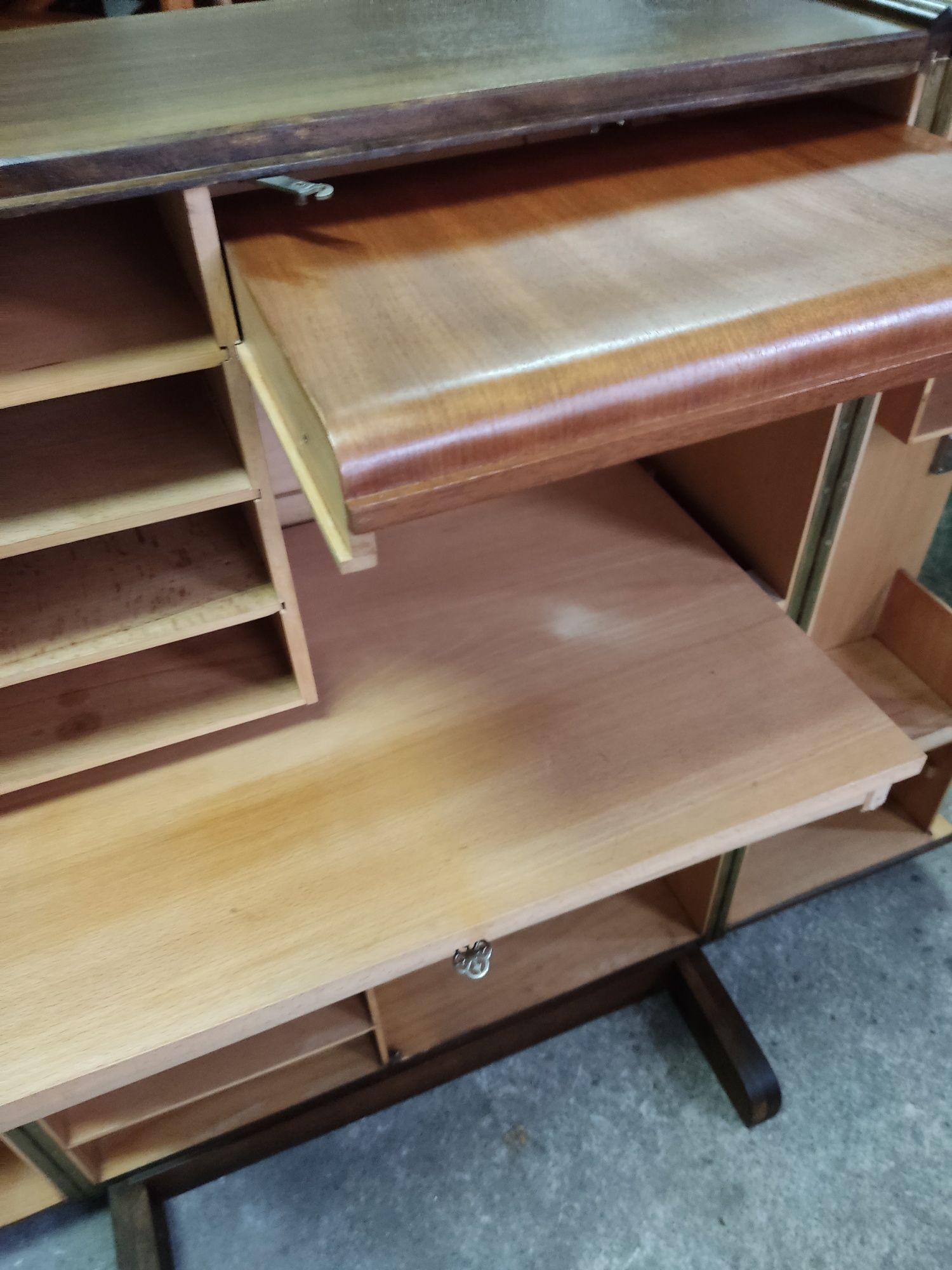 Gabinet biurko Magic Box lata 50te Niemcy sekretarzyk vintage retro