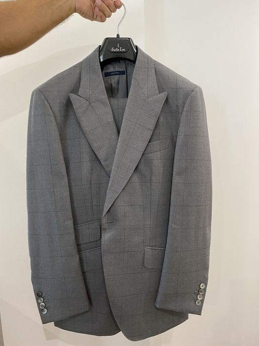 Fato Massimo Dutti top. Com colete.