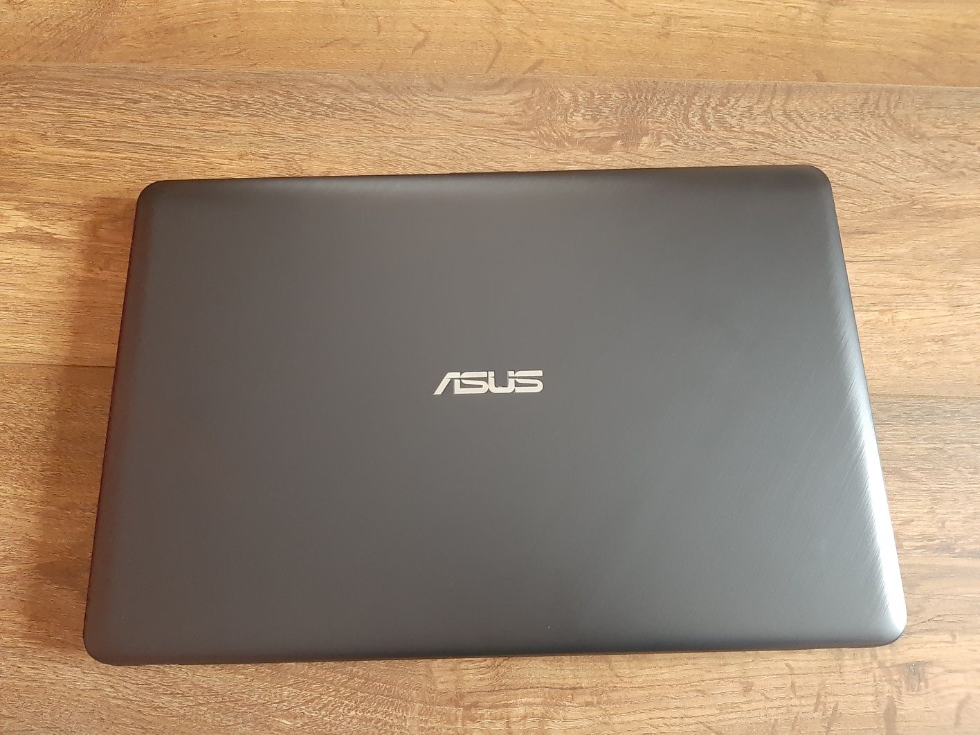Laptop ASUS F543MA-DM695T 15,6"