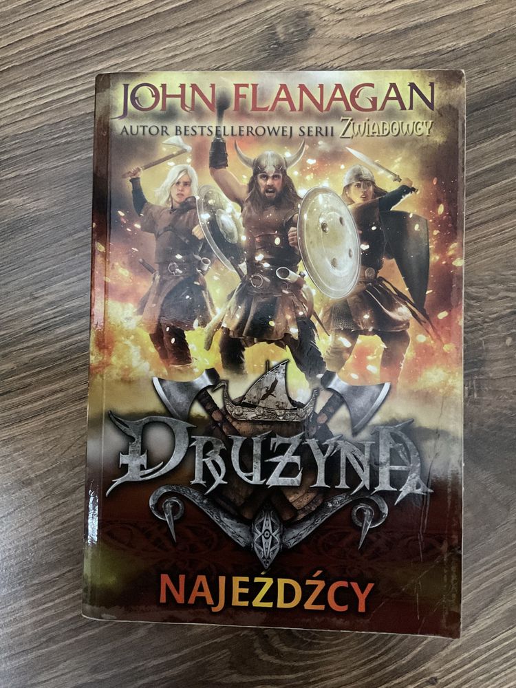 DRUŻYNA John Flanagan