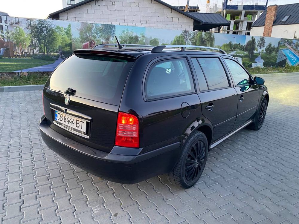 Skoda Oktavia Tour АВТОМАТ 1.8 Турбо !!!
