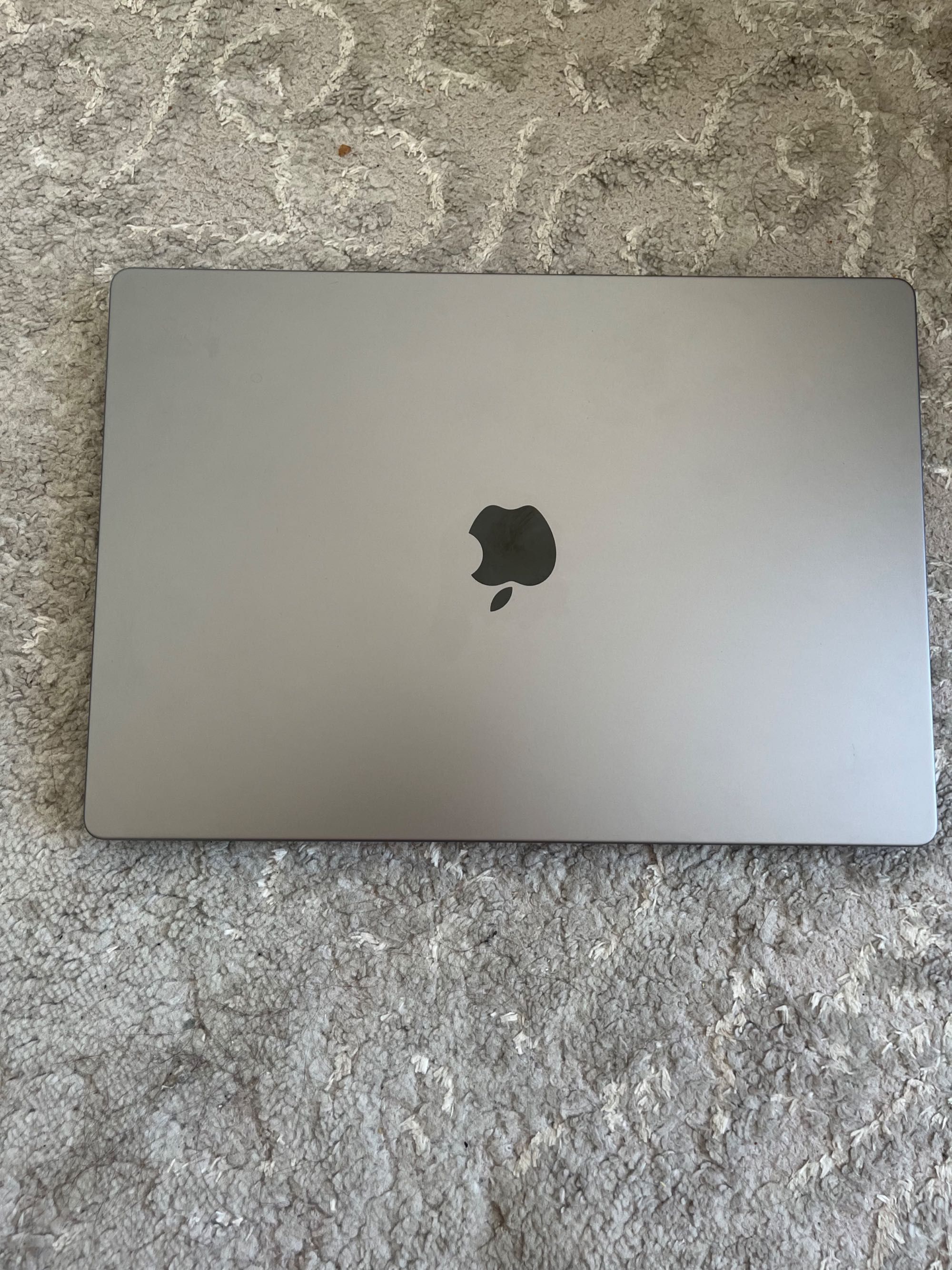 MacBook pro 16 ml 16gap 500gb