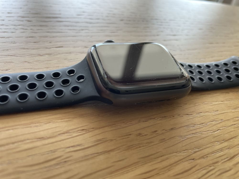 Apple watch 4 (usado)