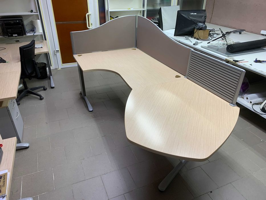 Стол офисный Steel Case(США) с перегородками Б/У в хорошем состоянии