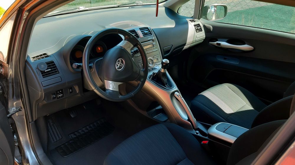 Pranie dywanów, tapicerki meblowej oraz samochodowej. Ozonowanie