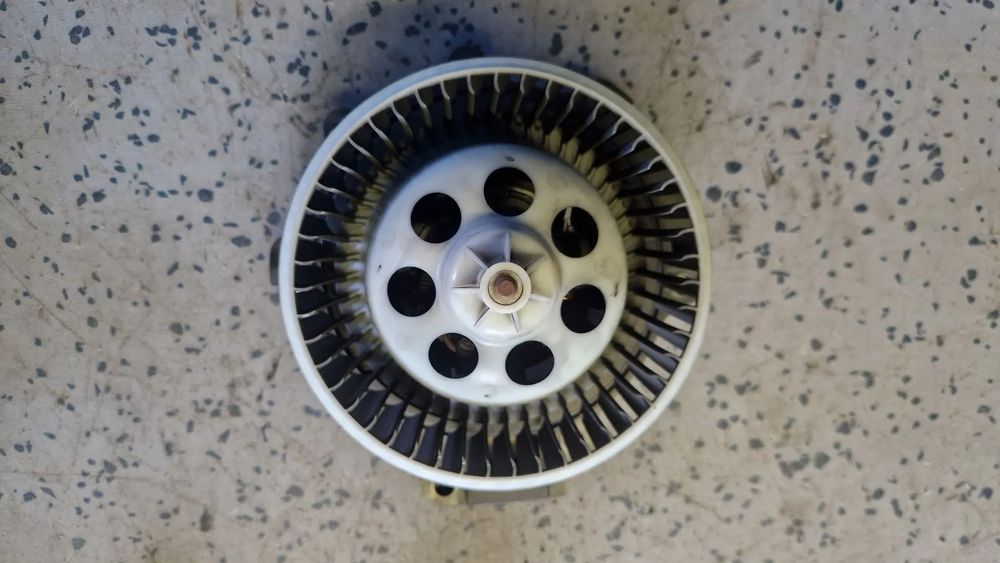 RENAULT ESPACE IV WENTYLATOR NAWIEWU DMUCHAWA 52492209