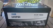 Продам абсолютно новый заводской lifepo4 акумулятор 25,6 В 100 ач