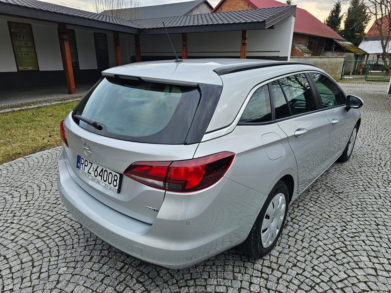 Opel Astra K 1.6 CDTI Zamiana na osobowe dostawcze