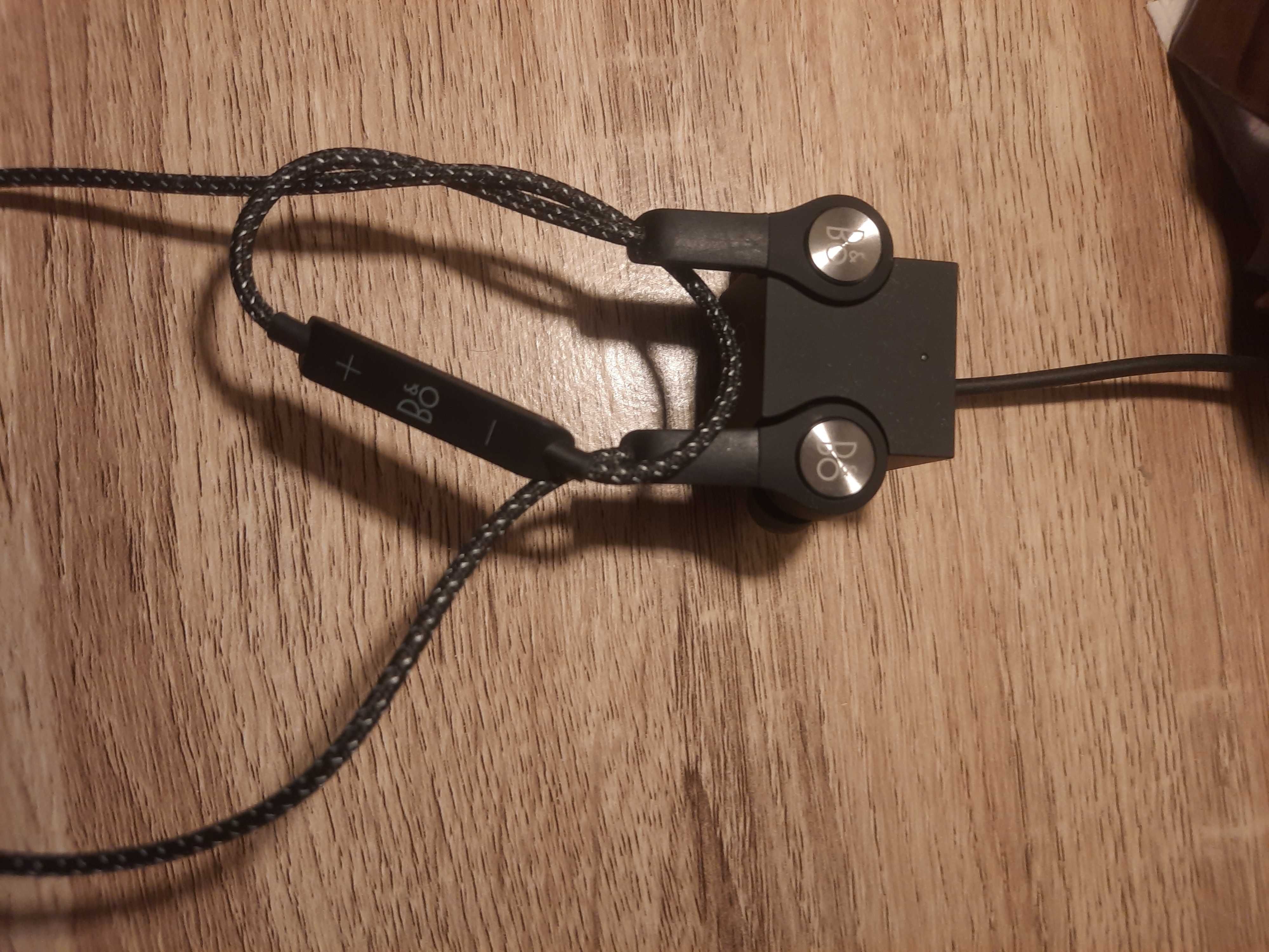 Bang & Olufsen Auriculares Bluetooth