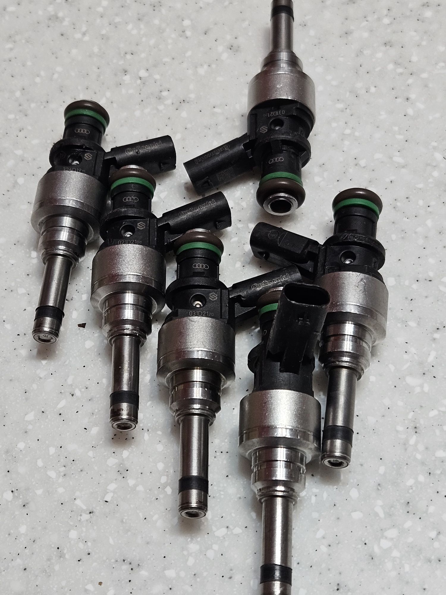 Форсунка 3.0 TFSI  06E906036AL (P\AC) Audi Q7, Q5, A5, A7, VW Toureg