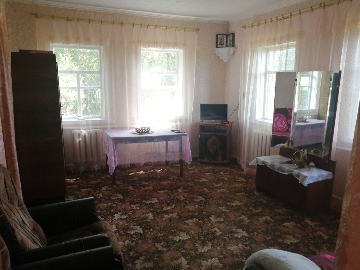 Продам дім смт Шишаки