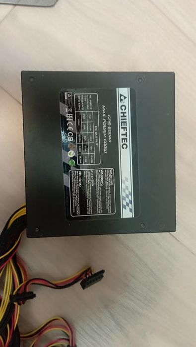Блок живлення CHIEFTEC 600w