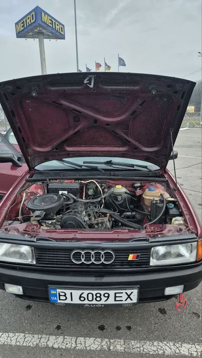 Продам AUDI 80b3