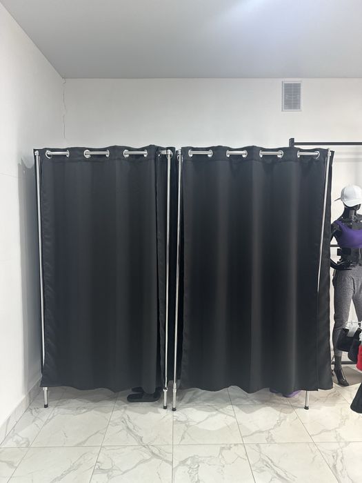 Примірювальна кабіна, торгове обладнання