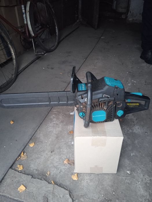 Продам бензопилу Крайсман