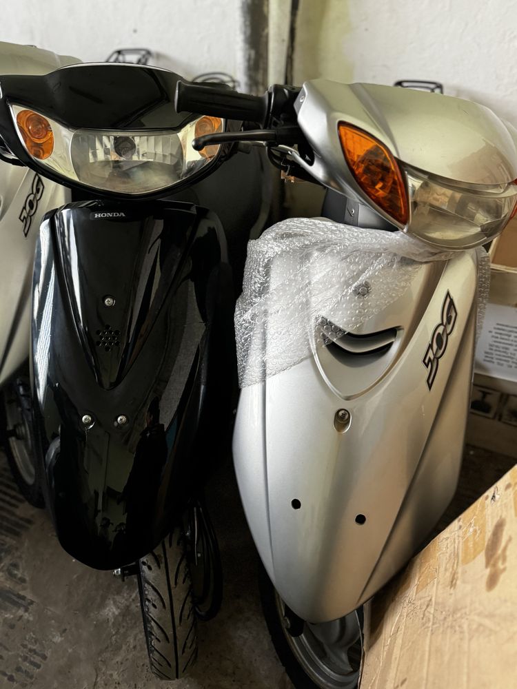 Скутера З контейнера Honda, Dio