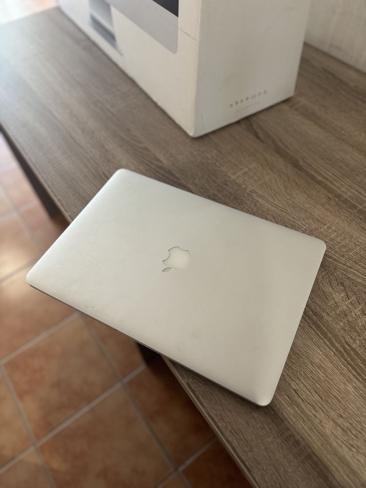 MacBook Pro (Retina, 15-inch, Late 2013) Новий акамулятор